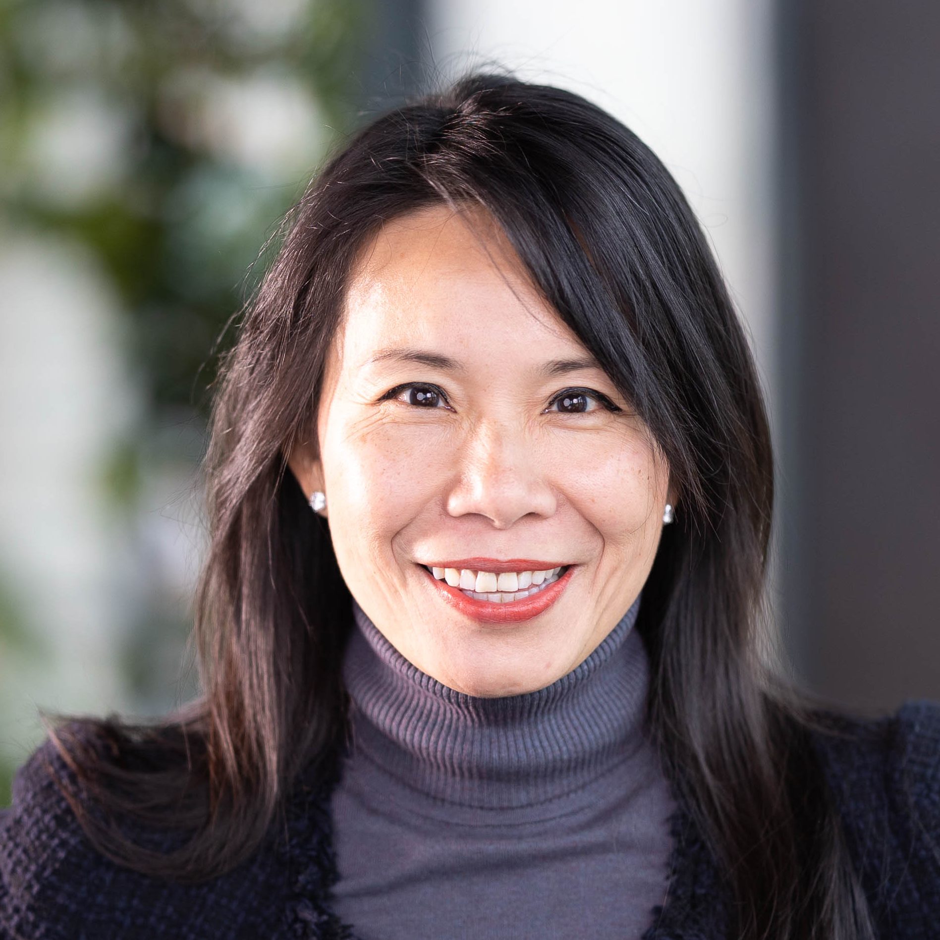 Vivian Wu poses for a headshot.